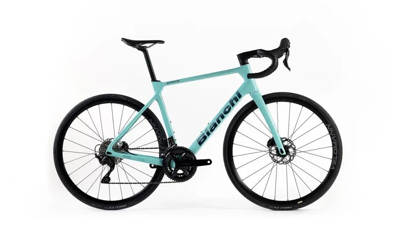 Bianchi Infinito 105 12 spd Road Bike in Celeste